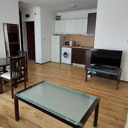 Квартира С 2-Мя Спальнями В 700 М От Пляжа! * Sluneční pobřeží